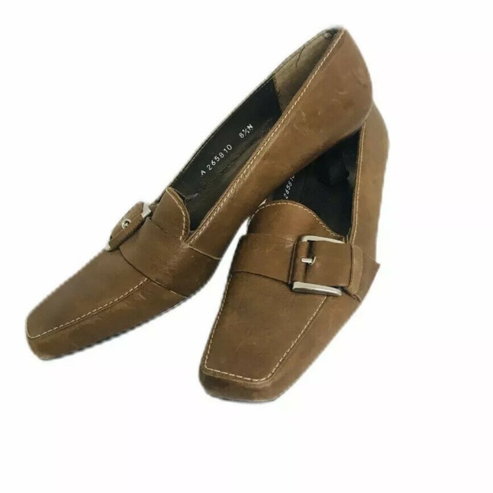 STUART WEITZMAN Kitten Heel Pumps Women's 8.5 N